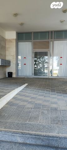 דירה, שדרות מנחם בגין 28, גבעת אולגה, חדרה