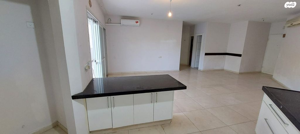 דירה, ראשונים, כפר סבא