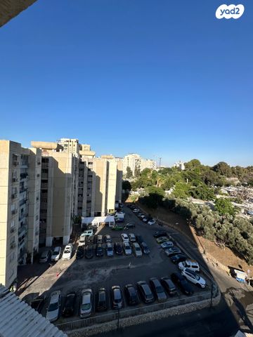 דירה, דרך ההגנה, נווה ברבור, כפר שלם מערב, תל אביב יפו