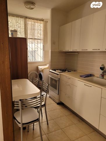 דירה, חולון