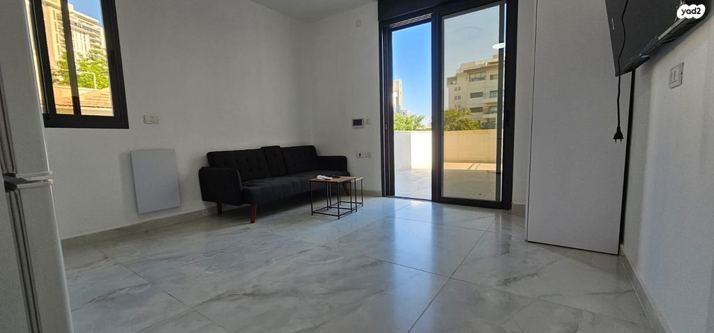 שיכוני המזרח