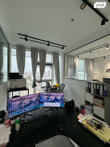 משרדים, צבי אלון 6, מרכז העיר דרום, נתניה