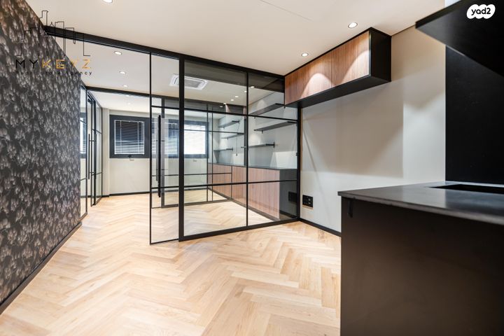 משרדים, משכית 22, אזור תעשיה, הרצליה