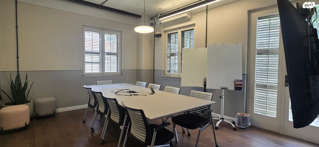 משרדים, אלוף קלמן מגן, גני שרונה, קרית הממשלה, תל אביב יפו