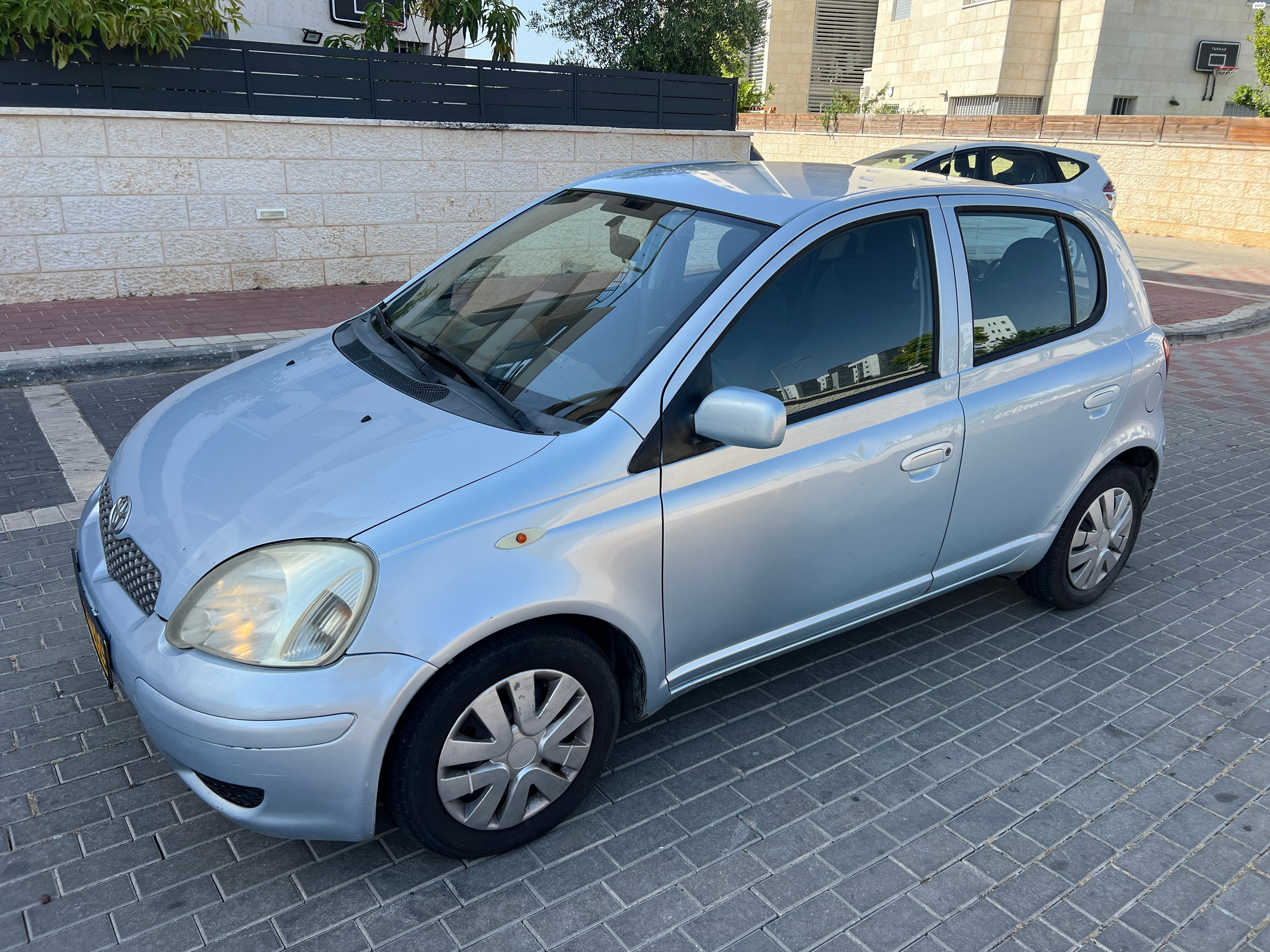 מודעת רכב טויוטה יאריס