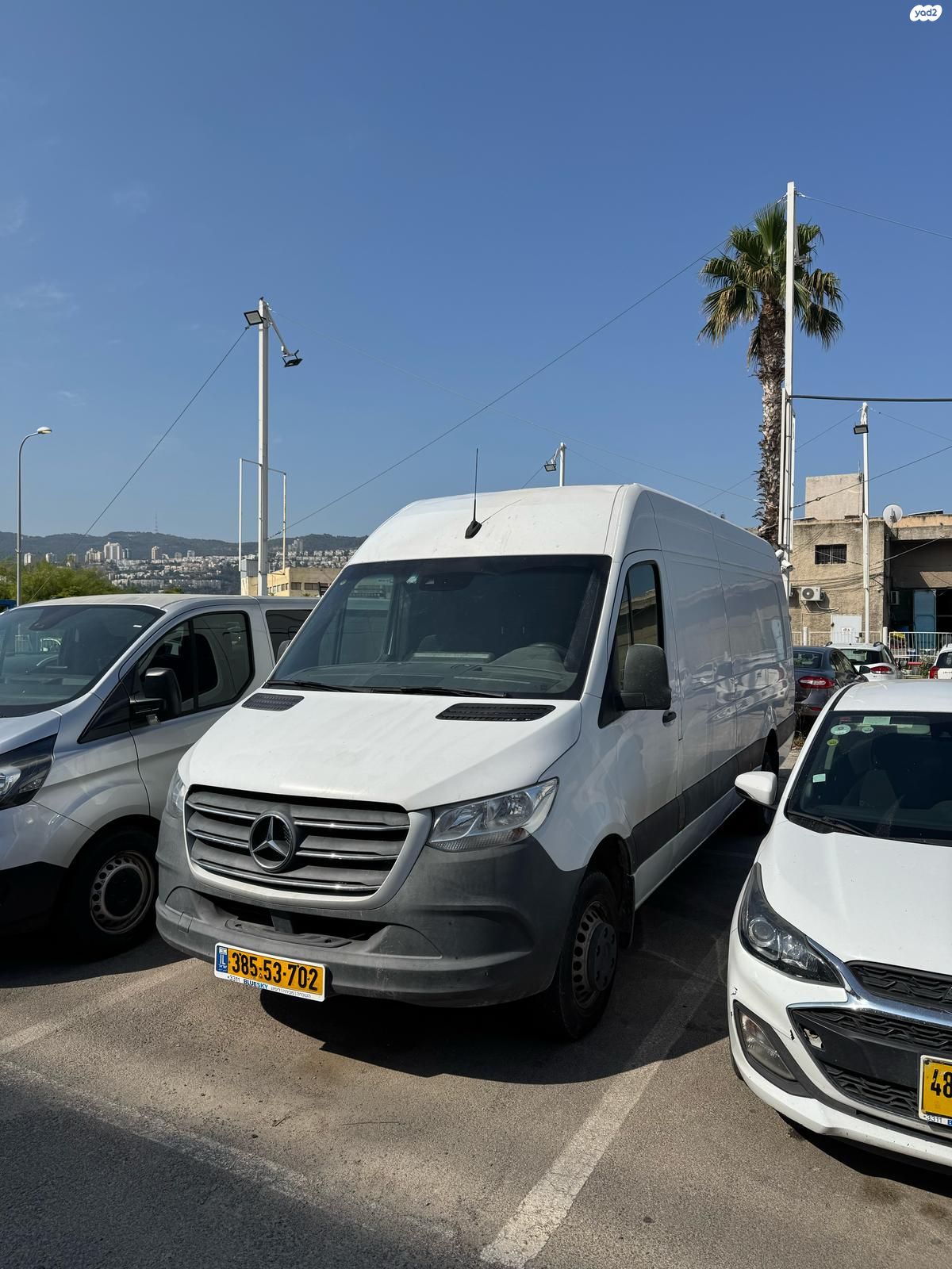 מודעת רכב מרצדס-בנץ ספרינטר