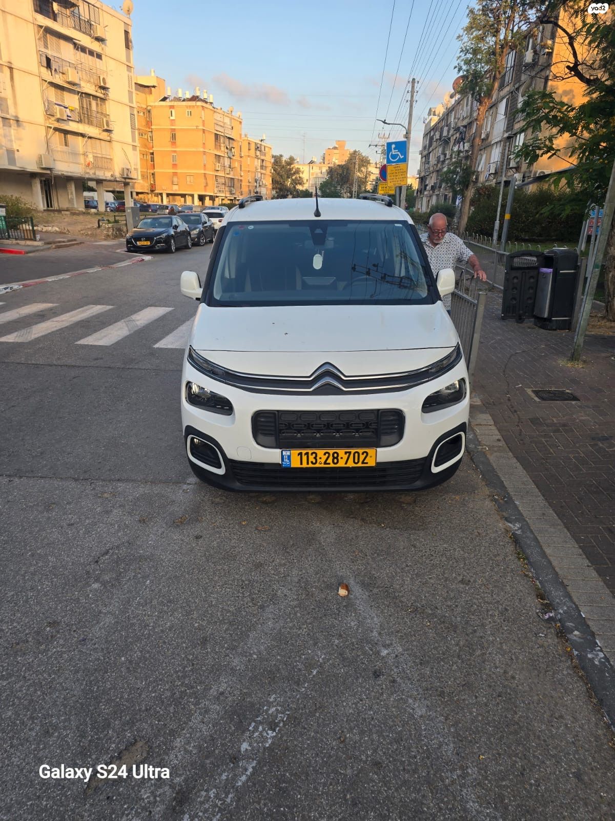 מודעת רכב סיטרואן ברלינגו 
