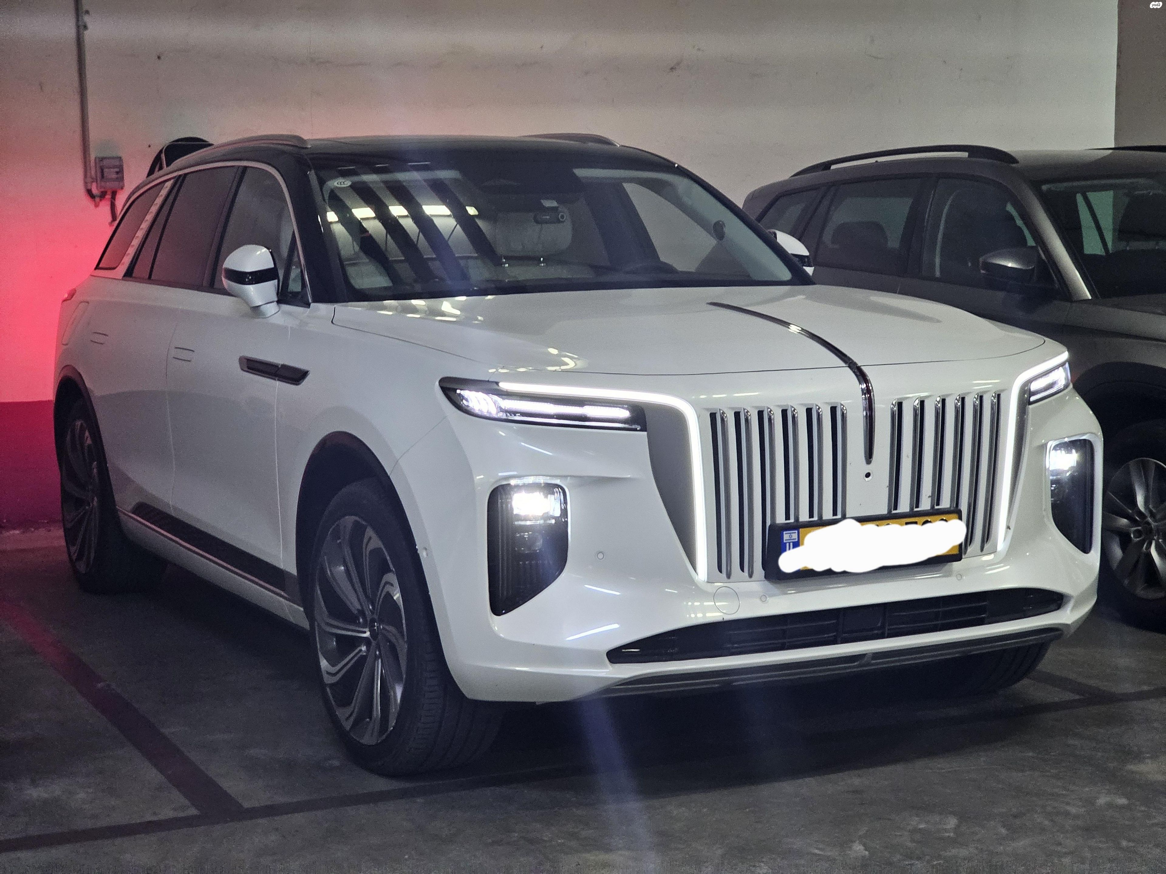 מודעת רכב הונגצ'י E-HS9