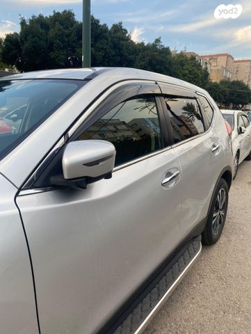 ניסאן אקס טרייל