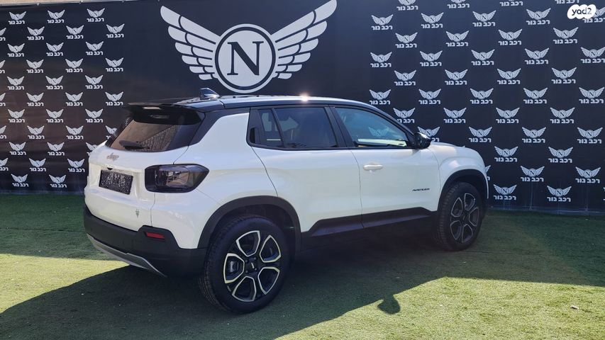 ג'יפ אוונגר