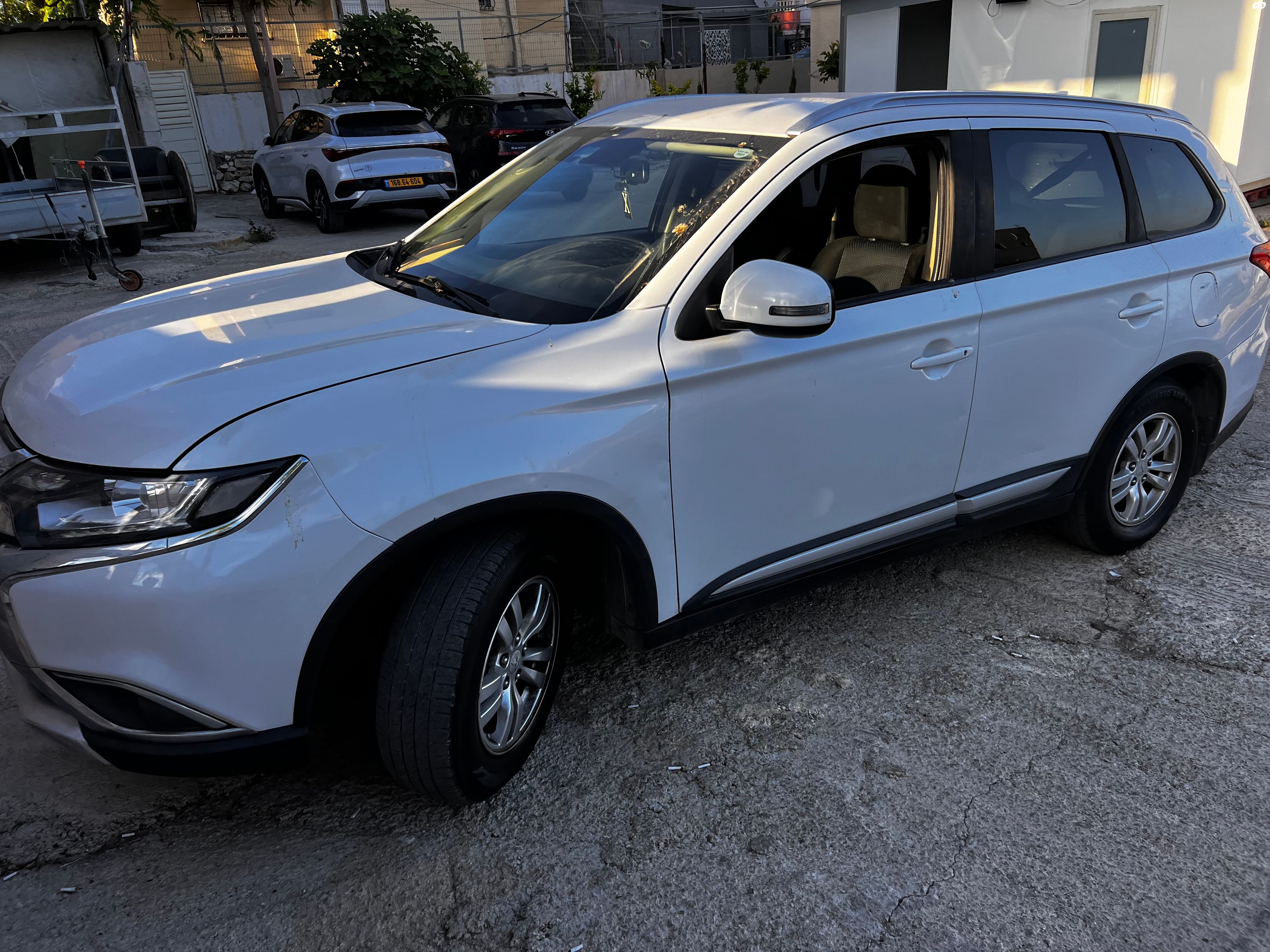 מודעת רכב מיצובישי אאוטלנדר