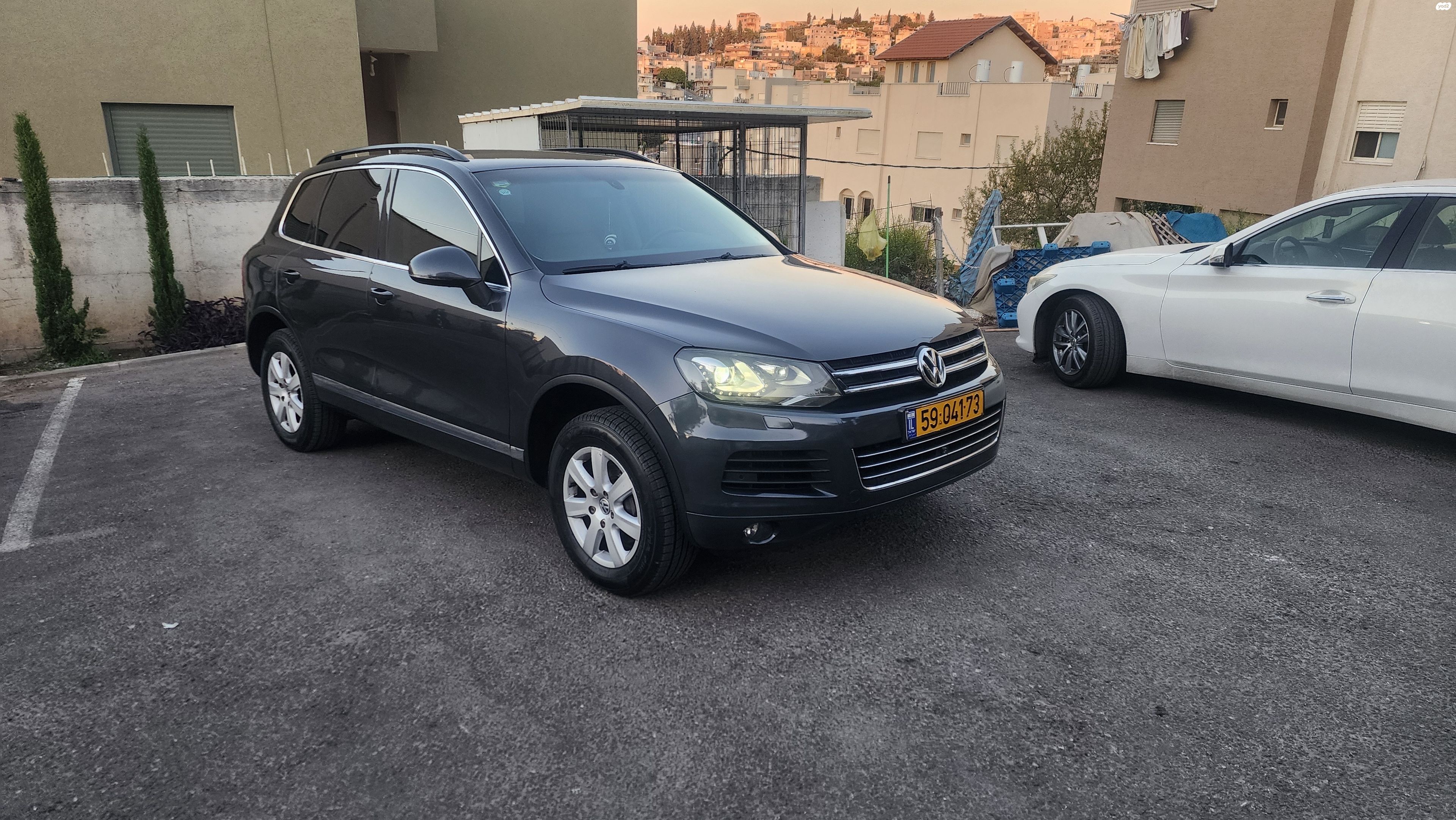מודעת רכב פולקסווגן טוארג