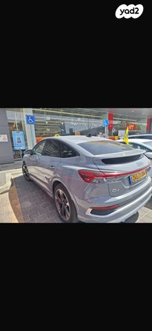 מודעת רכב אאודי Q4 e-tron