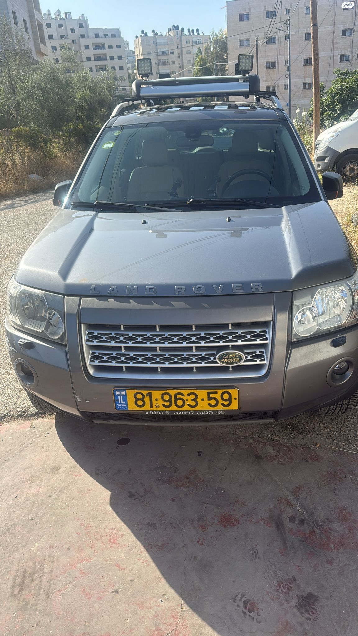 מודעת רכב לנד רובר פרילנדר