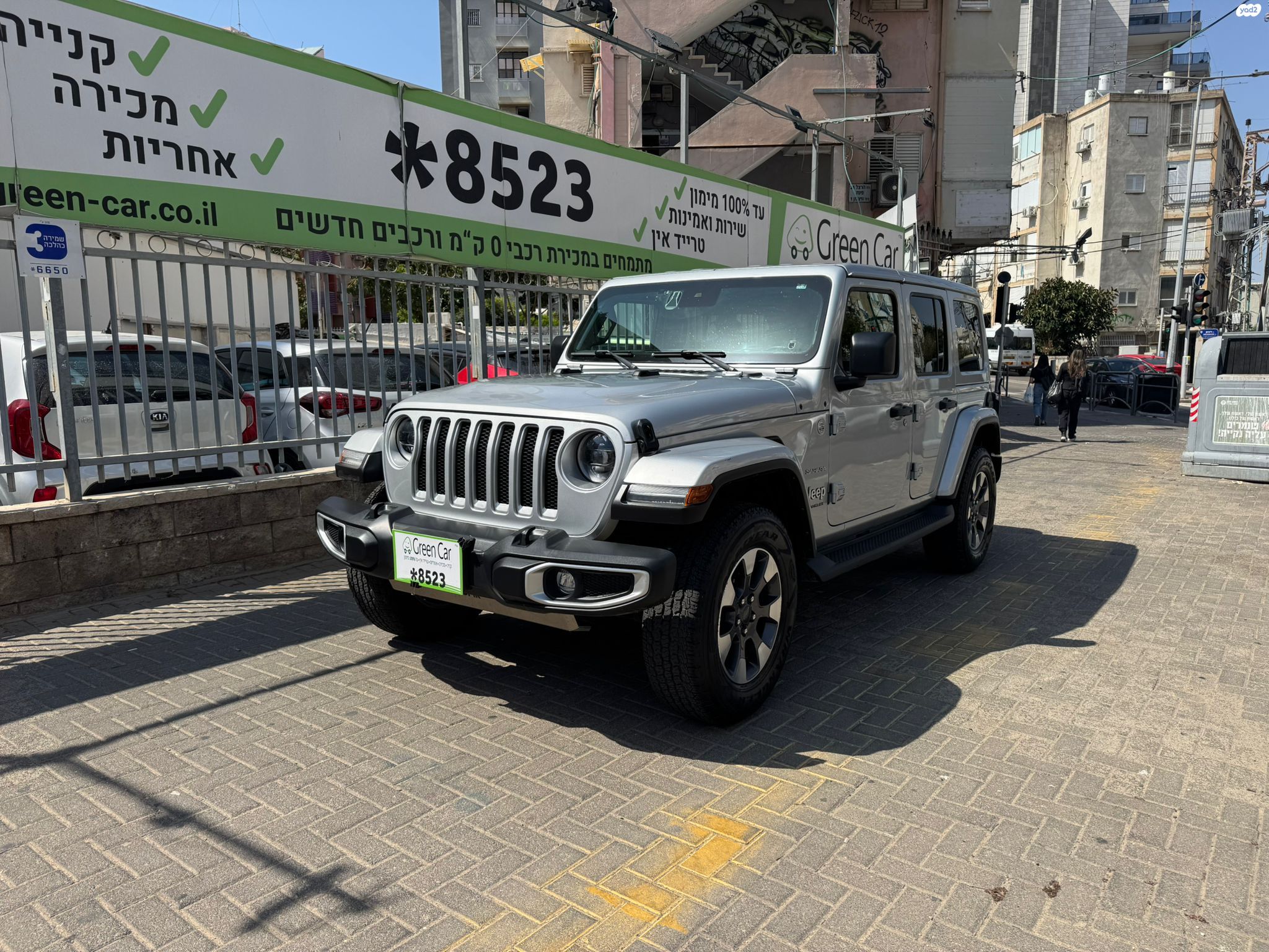 מודעת רכב ג'יפ רנגלר