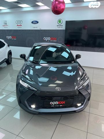 מודעת רכב טויוטה C-HR