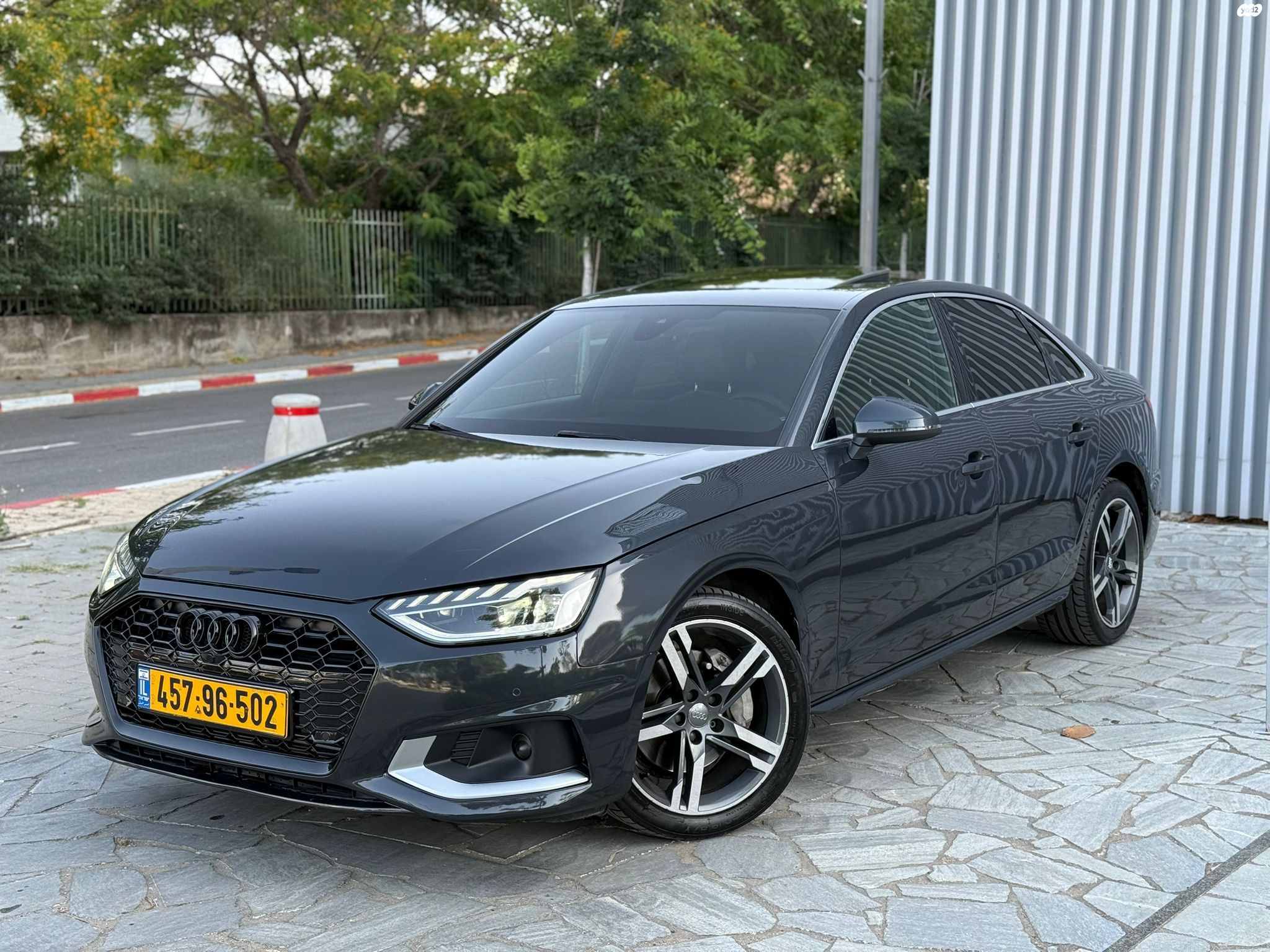 מודעת רכב אאודי A4
