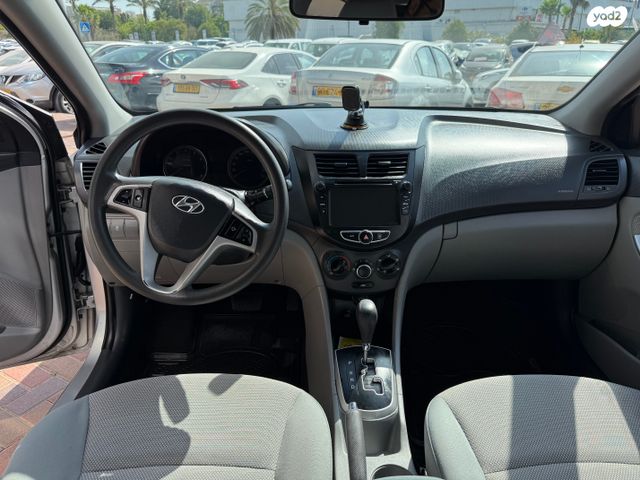 יונדאי אקסנט i25