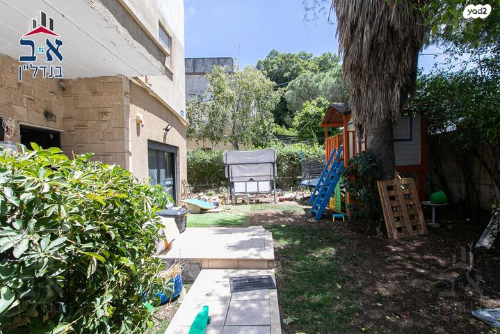 דירת גן, דרך הים, כרמל מערבי, חיפה