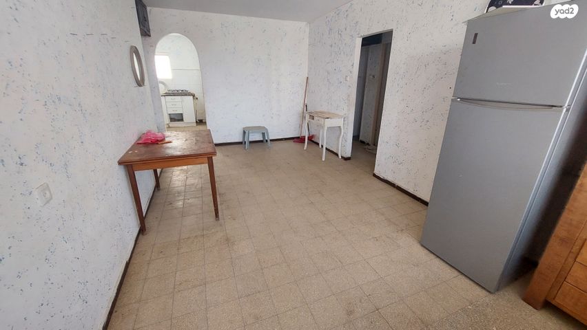 דירה, רש"י, שכונה ד', באר שבע