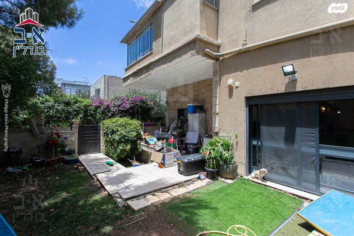 דירת גן, דרך הים, כרמל מערבי, חיפה