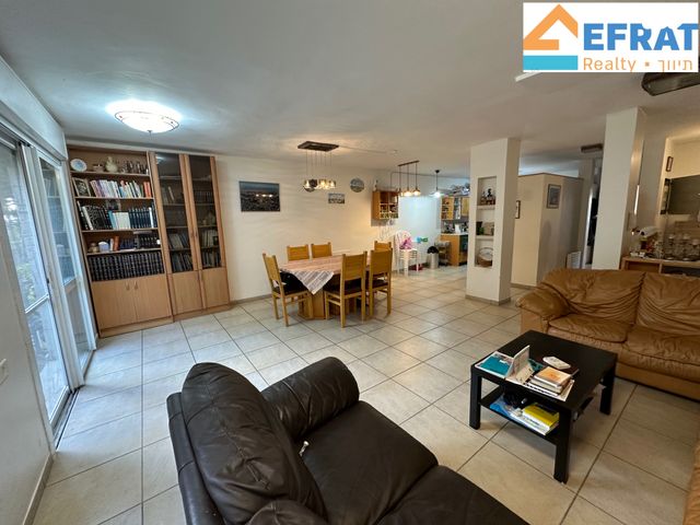 בית פרטי/ קוטג', תמר 21, הרימון, אפרת