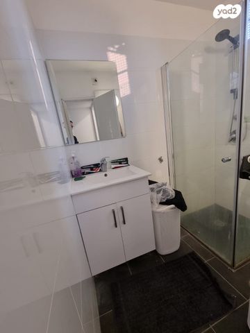 דירה, דרך המשחררים, שכונה א', באר שבע