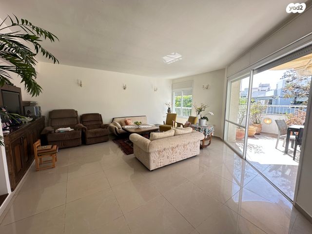 גג/ פנטהאוז, שדרות אמנון ותמר, גני הרצליה, הרצליה