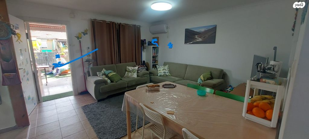 דו משפחתי, בוקק, ערד