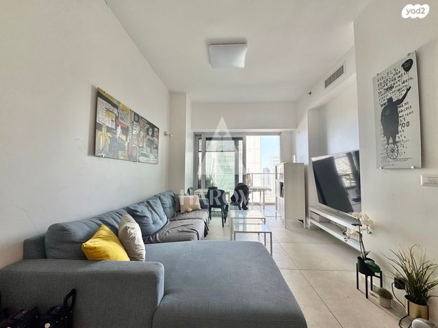 דירה, דרך מנחם בגין, מונטיפיורי, הרכבת, תל אביב יפו