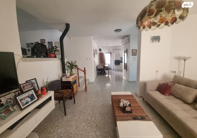 בית פרטי/ קוטג', מיתר / כרמית