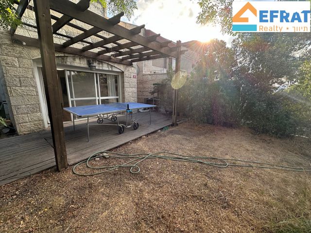 בית פרטי/ קוטג', תמר 21, הרימון, אפרת