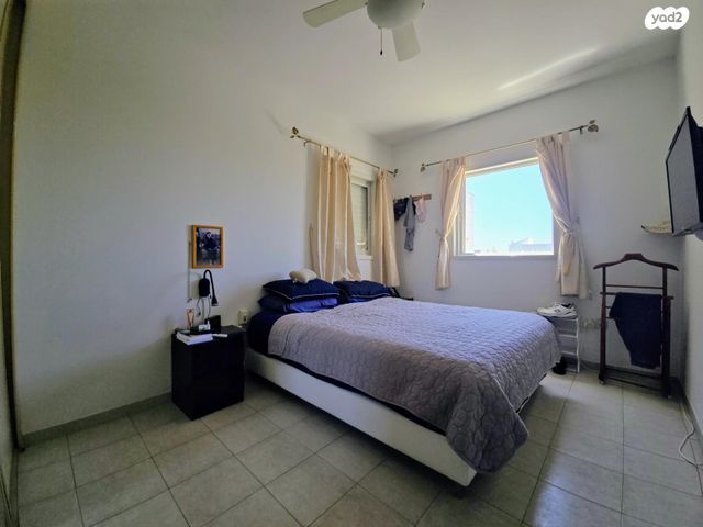 דירה, השקד 6, 2004, רעננה