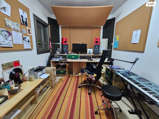 דופלקס, צור משה