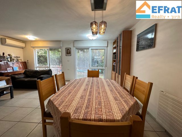 בית פרטי/ קוטג', תמר 21, הרימון, אפרת