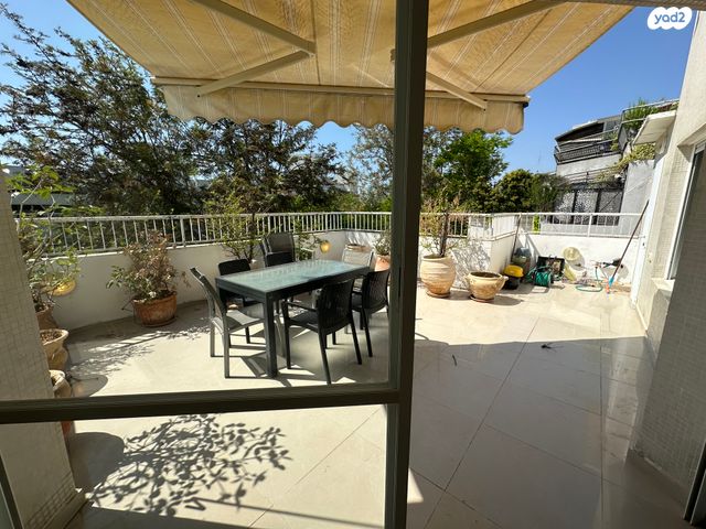 גג/ פנטהאוז, שדרות אמנון ותמר, גני הרצליה, הרצליה