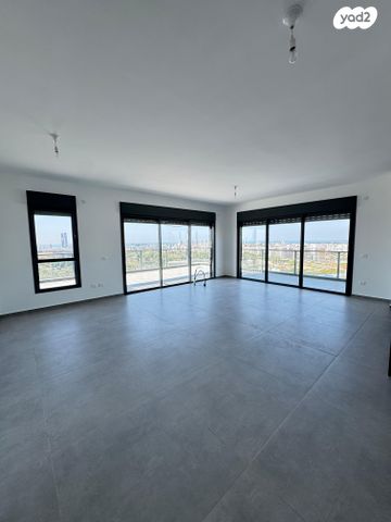 גג/ פנטהאוז, גליל ים (מתחם הכוכבים), הרצליה