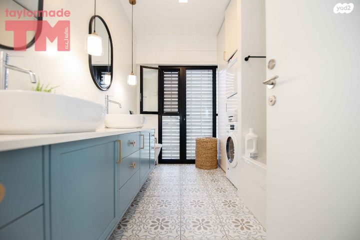 דו משפחתי, פרדס חנה כרכור