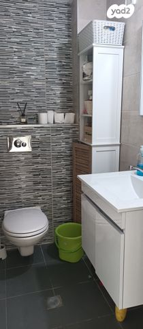 דירה, הרב אברהם שפירא, גבעת משקפיים, בית שמש