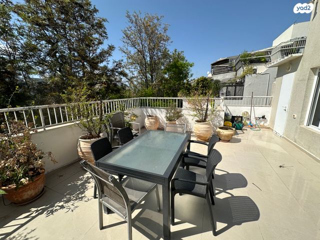 גג/ פנטהאוז, שדרות אמנון ותמר, גני הרצליה, הרצליה