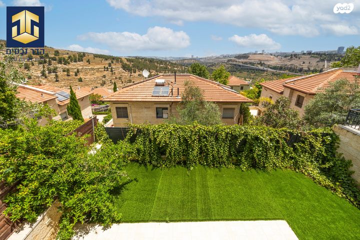 דו משפחתי, שכונה ח', מבשרת ציון