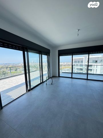 גג/ פנטהאוז, גליל ים (מתחם הכוכבים), הרצליה