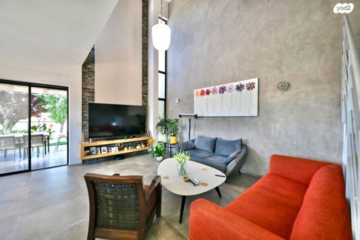 דו משפחתי, סנונית, טירת שלום, נס ציונה