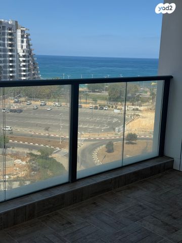 דירה, נעמי שמר, דרום חדש, פארק הים, בת ים