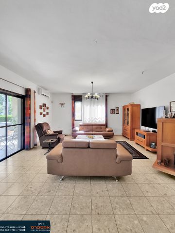 בית פרטי/ קוטג', להבים