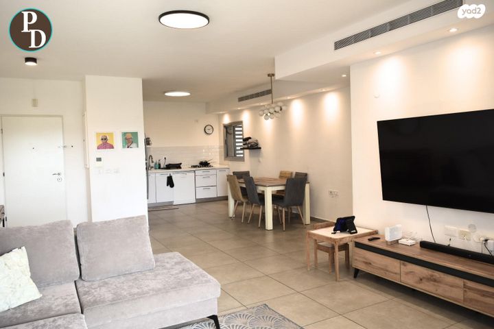 דירה, שדרות יצחק רבין 5, רמת אמיר, קדימה צורן