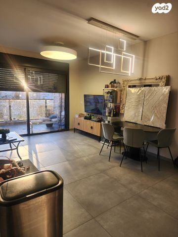 דירה, רמת גן