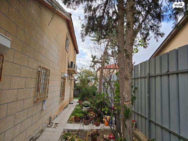 דו משפחתי, אבשלום, נווה מנחם, באר שבע