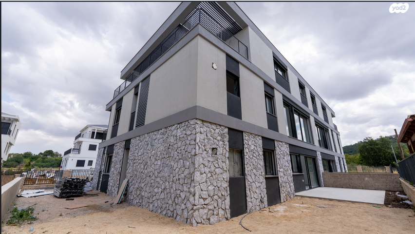 גג/ פנטהאוז, קרית טבעון