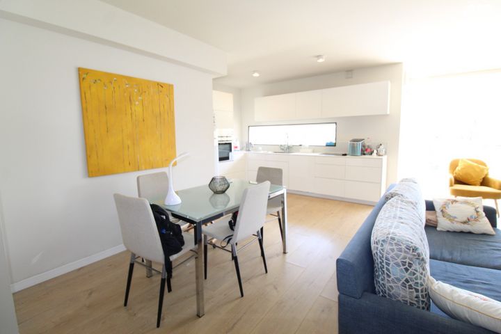 דירה, הרצליה